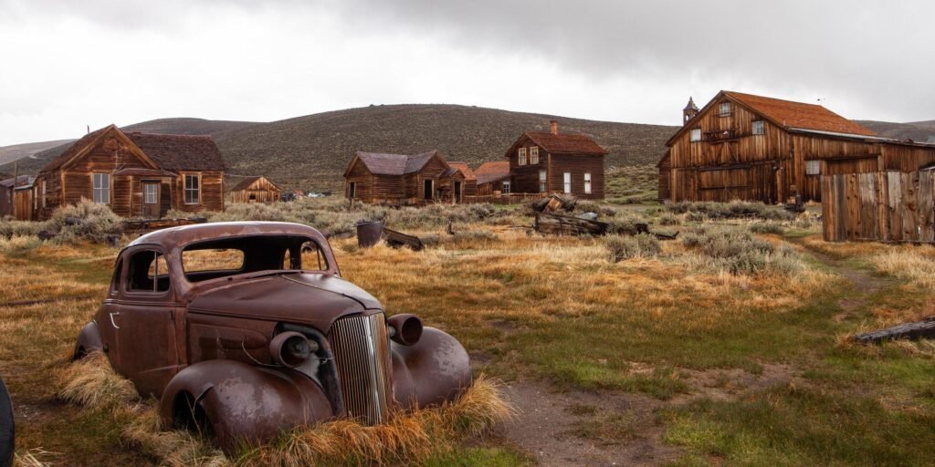 “The Untold Stories of Abandoned Ghost Towns in the Smokies”